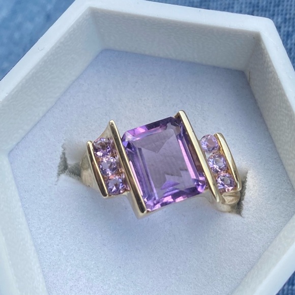 Accessories - Real Gold Ring 10kt